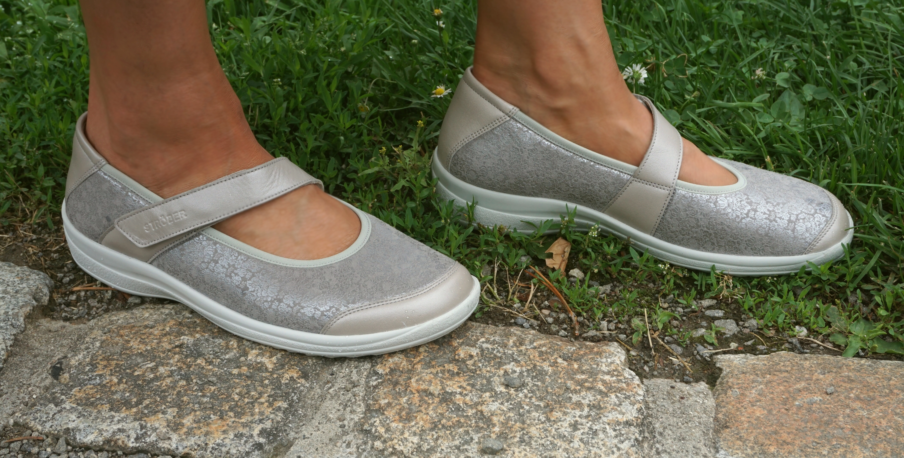 Bekleidung, Schuhwerk, Schuh, Sneaker, Sandale